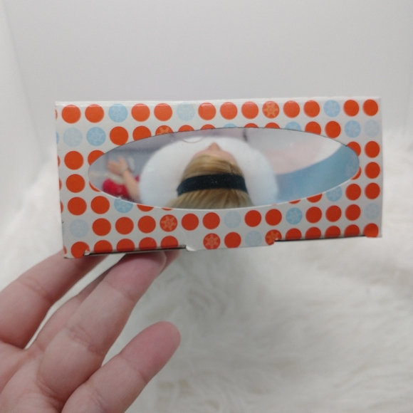 Barbie Holiday Wishes 2007 NIB Christmas Collectable Red White Mattel Doll New - Picture 8 of 11